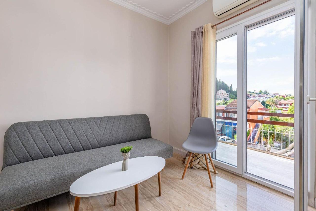 Luna Solari Apartment Mantouki Luaran gambar