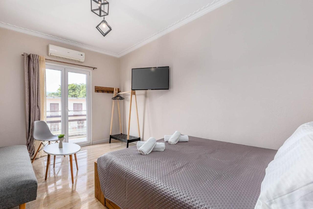 Luna Solari Apartment Mantouki Luaran gambar